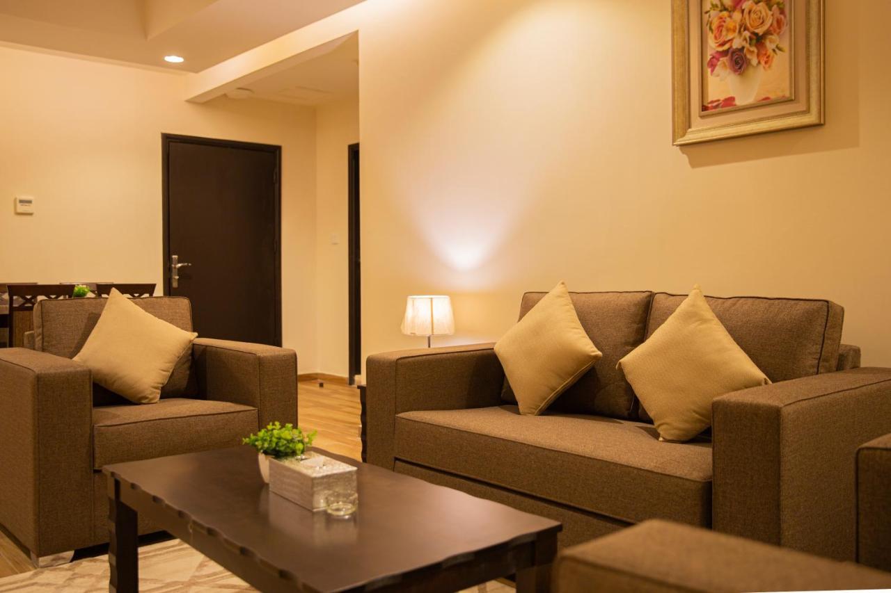 مبيت التحلية للشقق المخدومة تشغيل و إدارة الماسية الأولى Jeddah Exterior photo